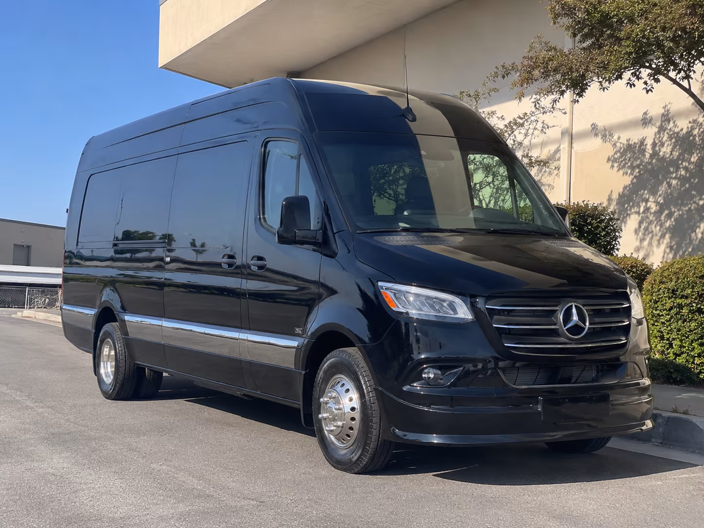 bus rental options for roswell trips