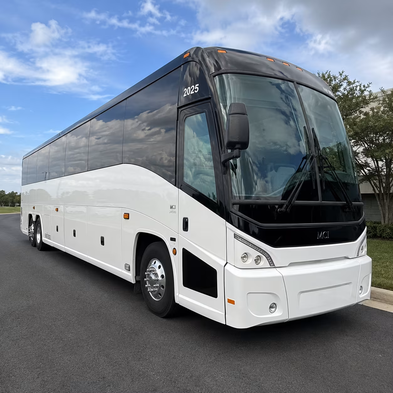 charter buses for large birthday groups heading to atlanta venues