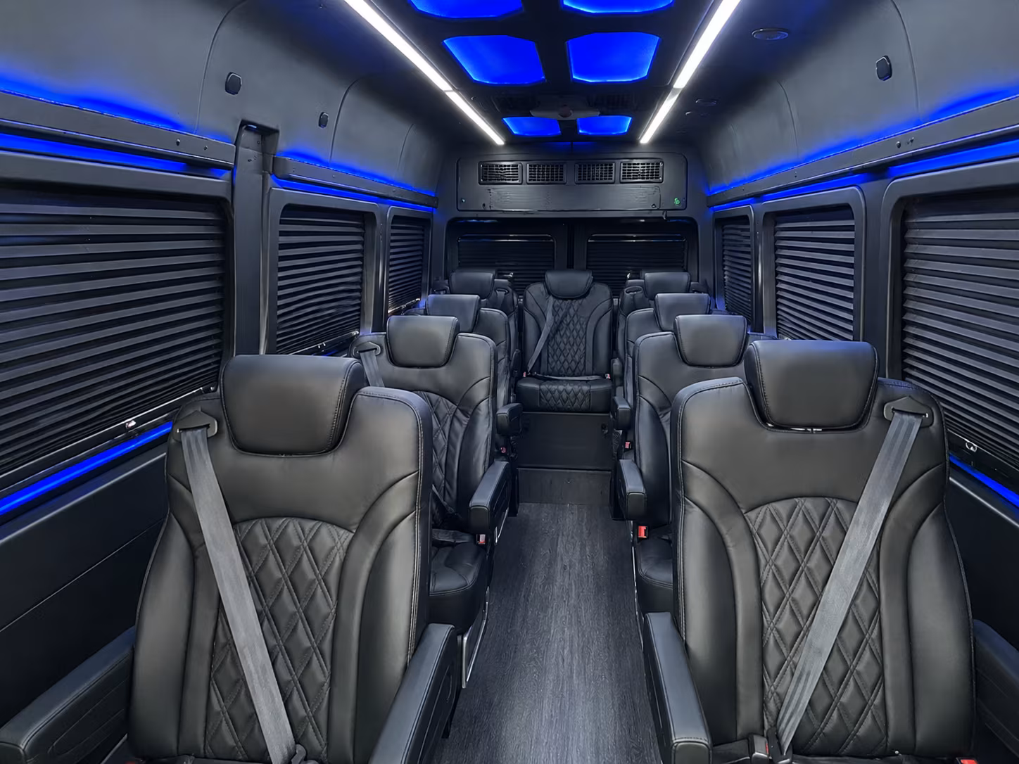 find and book transportation for your next prom 1