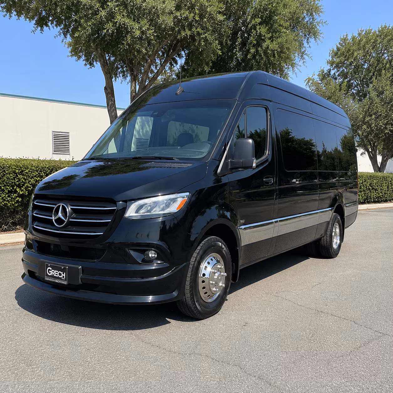 find and book transportation for your next prom 3