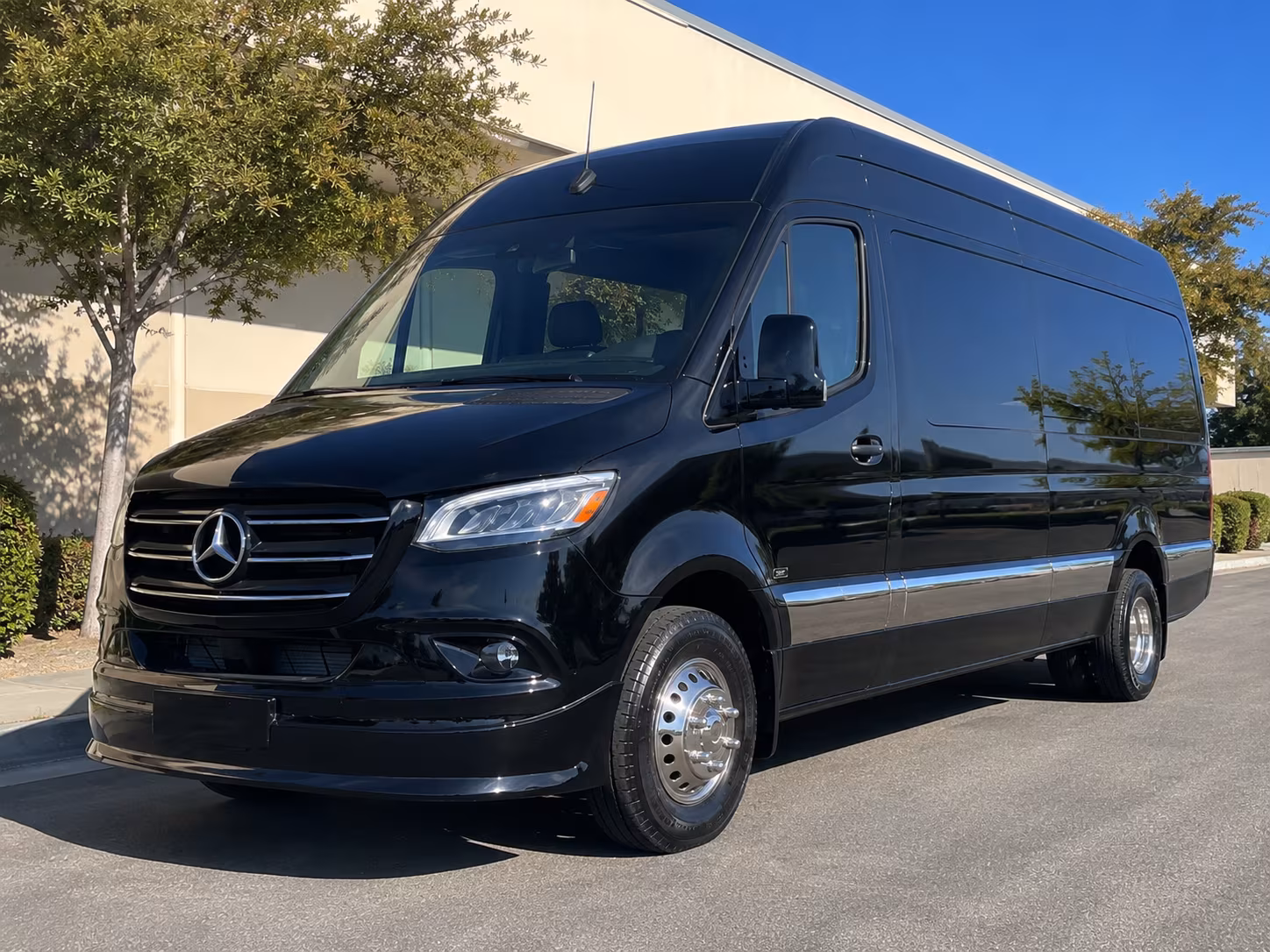 sprinter vans and minibuses for local roswell and north atlanta sporting events