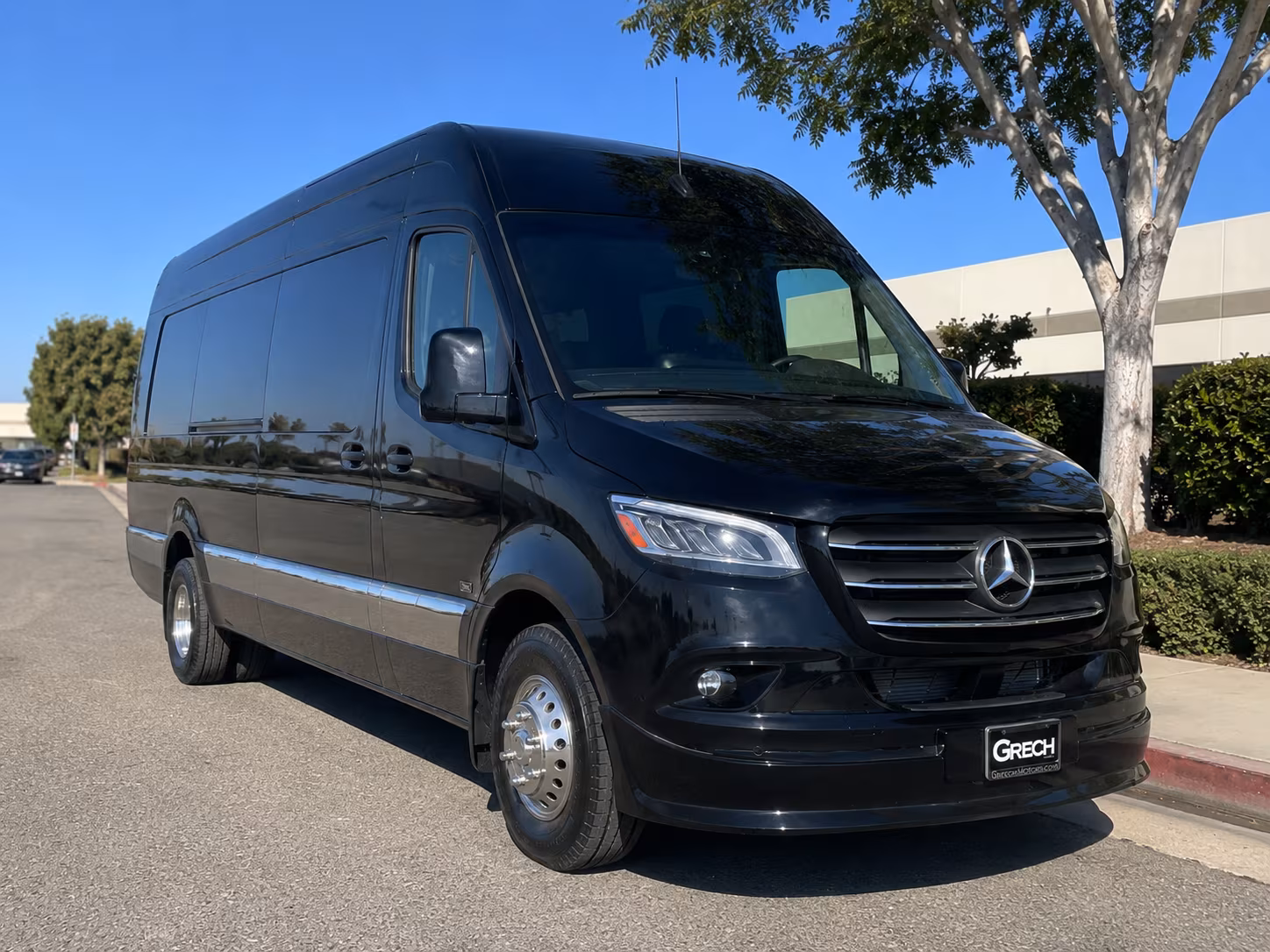 weekly worship shuttle buses for roswell congregations